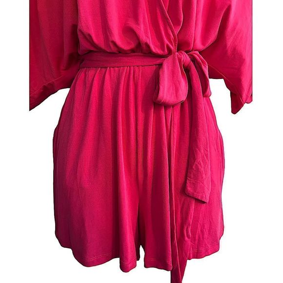 Lush Material Girl Dolman Sleeve Romper Pink Coral NWT - Picture 6 of 14